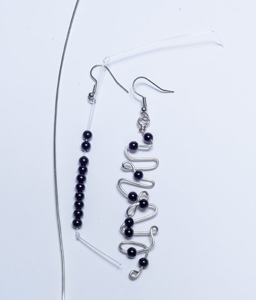Nancy Chase's Doodle Earrings - , Contemporary Wire Jewelry, Loops, Wire Loop, Wrapped Wire Loop, cut two 10 inch pieces of wire
